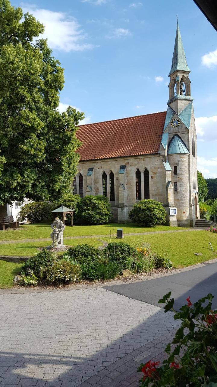 Gast- Und Pensionhaus Zur Linde Staufenberg  Exterior foto